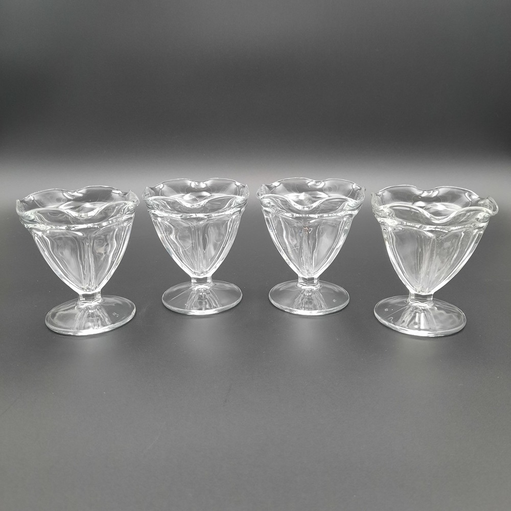 Vintage Crystal Dessert Dishes – Scalloped Pedestal Cups Glow Under‎ UV Light